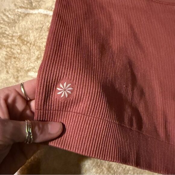 Athleta crop Tank top size small - Picture 4 of 4